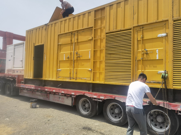 绥宁除了负载情况和发动机维护，还有哪些因素会影响 200kw 柴油发电机的油耗？