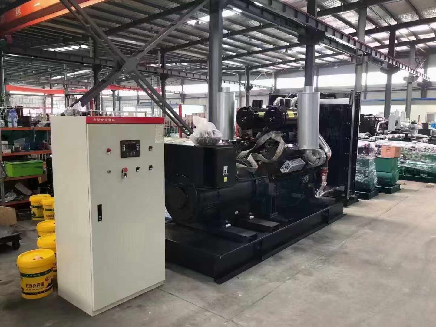 绥宁柴油发电机运行时的噪音和振动水平如何？